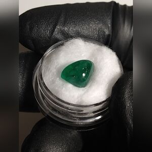 Natural Emerald 3.8 Carats Cabochon Gemstone